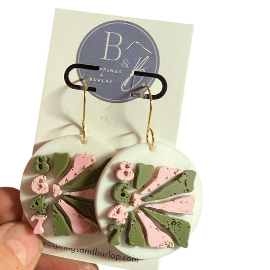 8647 Pink Green White Round Acrylic Dangles With Gold Wires